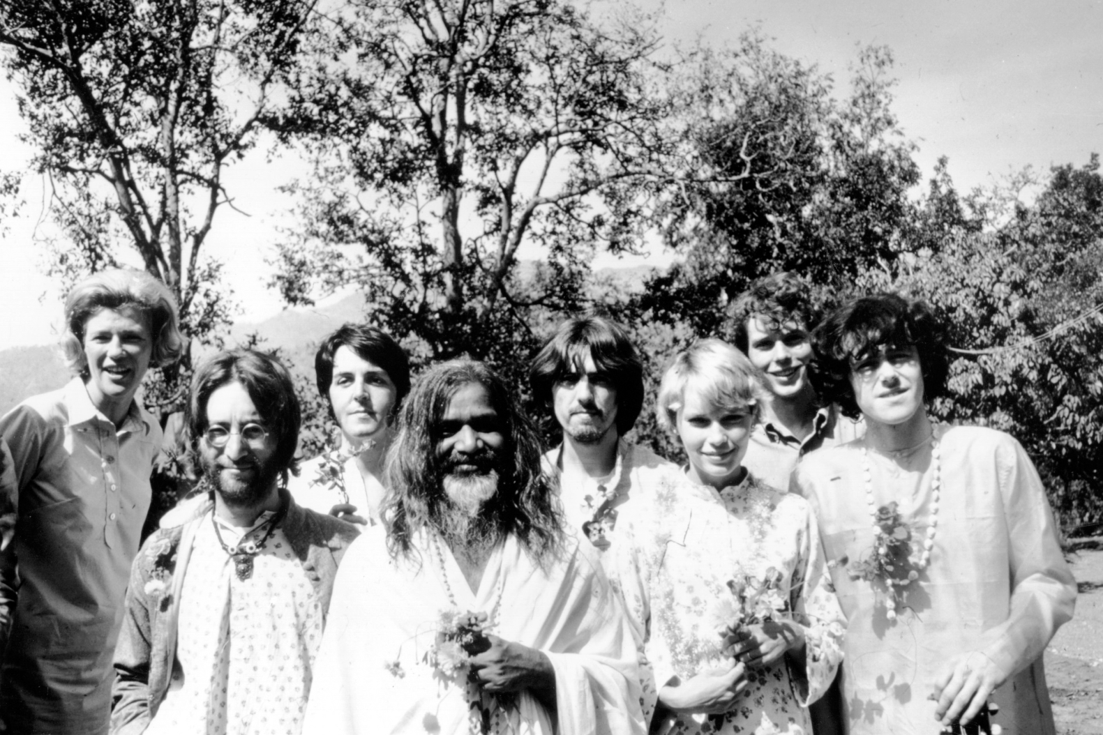 beatles-in-india-48522721-787b-4f61-bda6-2a14fde03661